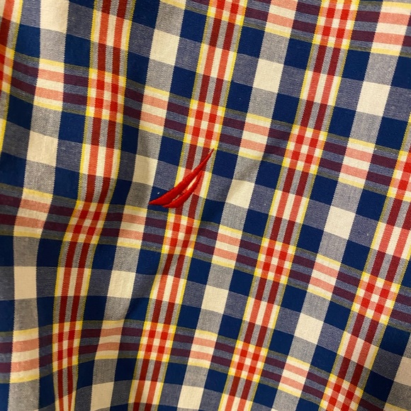 EUC Nautica Men’s Short Sleeve Dress Shirt Size XXL - Picture 2 of 4